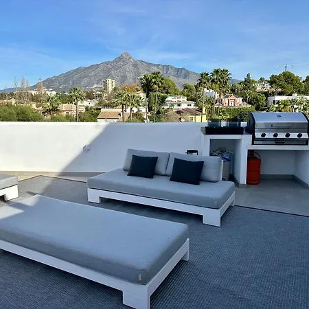 4 Bedroom Duplex Penthouse Califa *