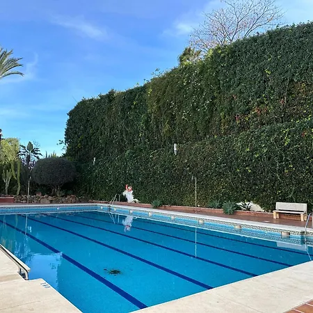 Apartment 4 Bedroom Duplex Penthouse Califa