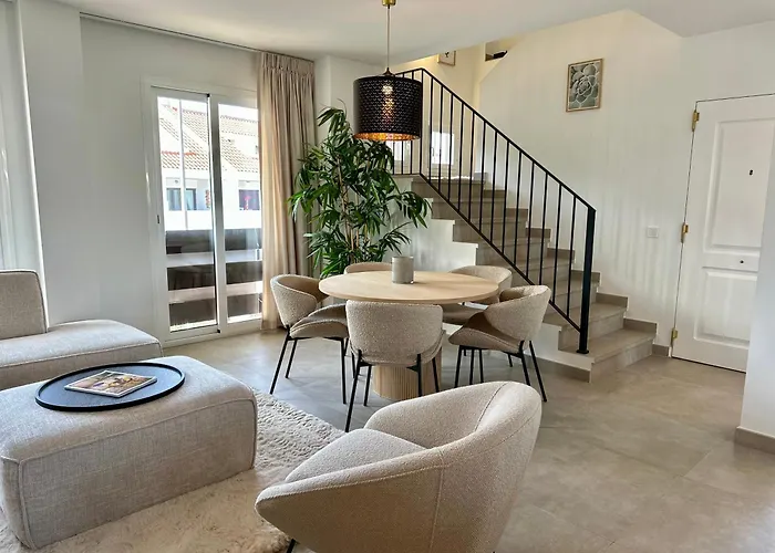 4 Bedroom Duplex Penthouse Califa *