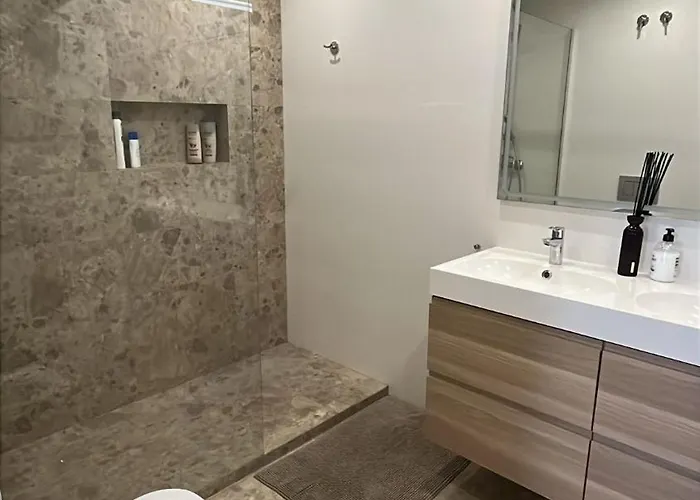 Apartament 4 Bedroom Duplex Penthouse Califa *